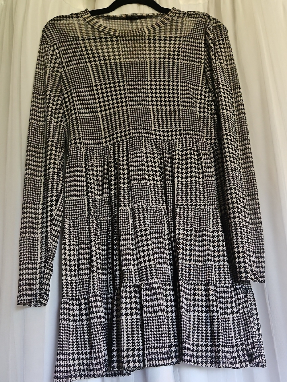 Black and White Houndstooth Long-Sleeve Tiered Dress